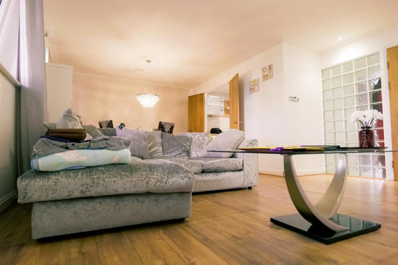 Apartment Stunning Holiday Stay With Free Gym And Parking Cardiff